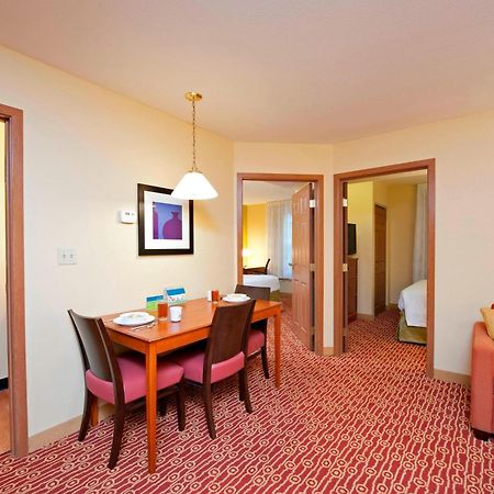 Towneplace Suites By Marriott Блумінгтон Екстер'єр фото
